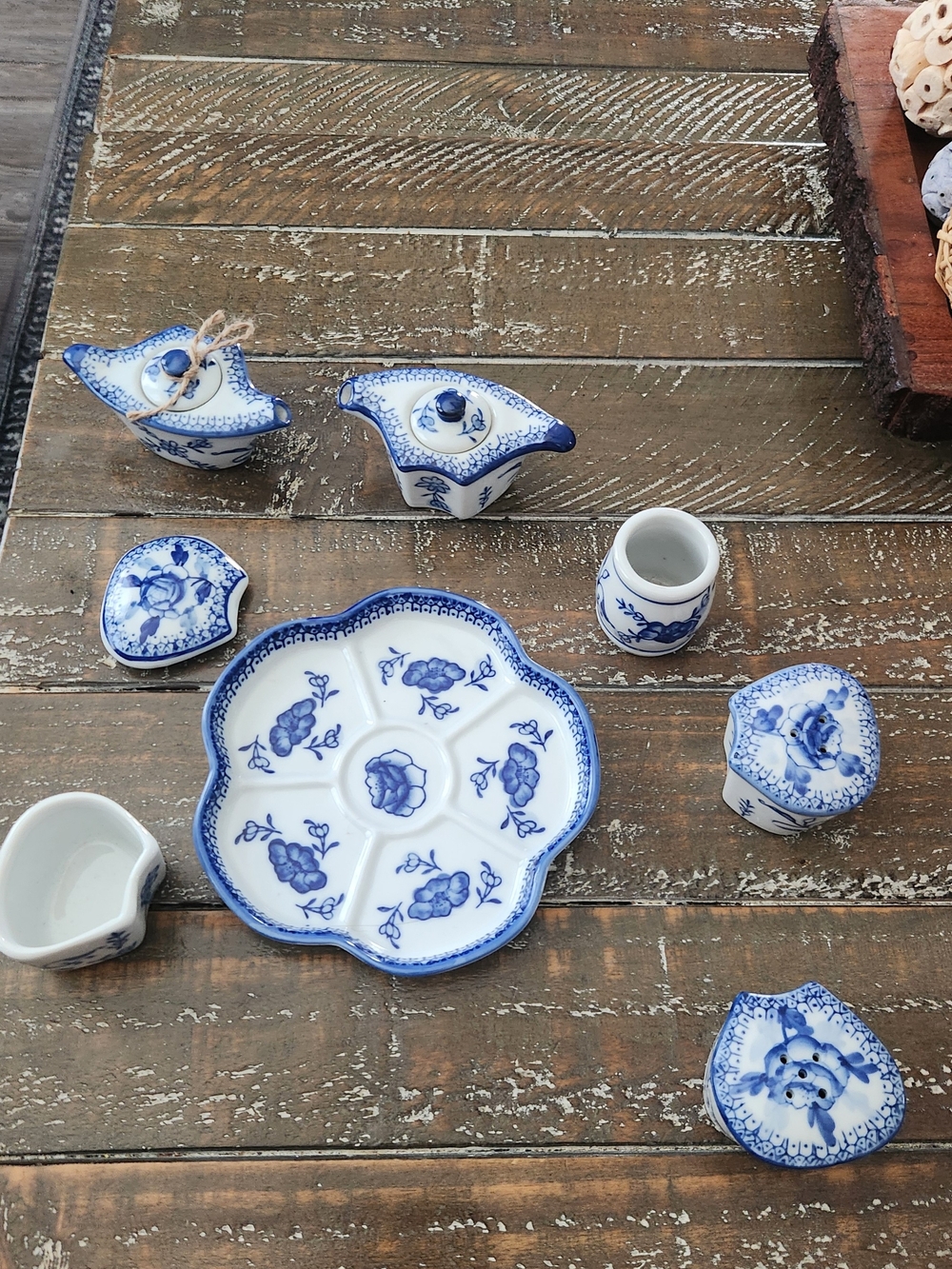 Blue and White Ceramic Condiment Set - Porcelain Spice Server No Chips. - Picture 7 of 7